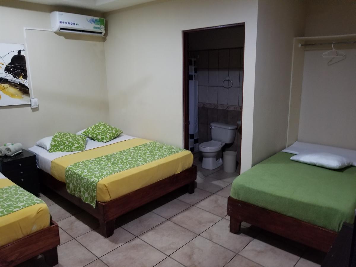 Monte Campana Jaco Hotel Buitenkant foto