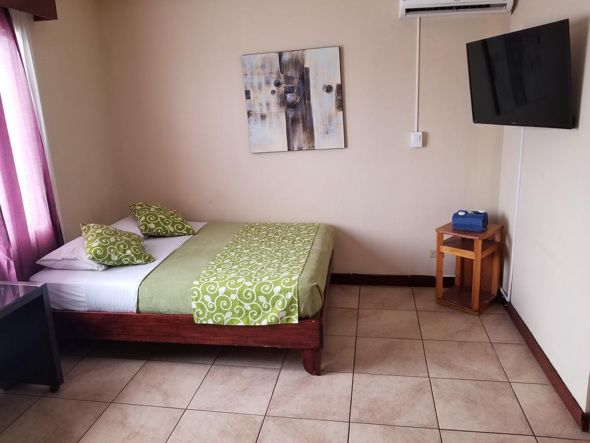 Monte Campana Jaco Hotel Buitenkant foto