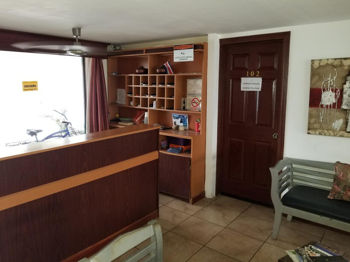 Monte Campana Jaco Hotel Buitenkant foto